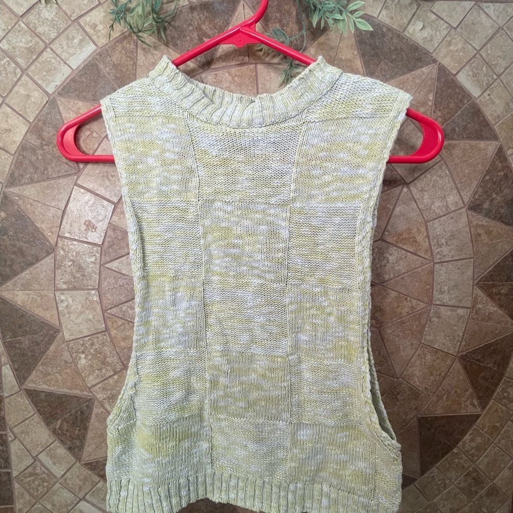 Sleeveless Knit Sweater Vest